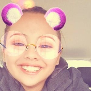 Meet your Posher, Vicky